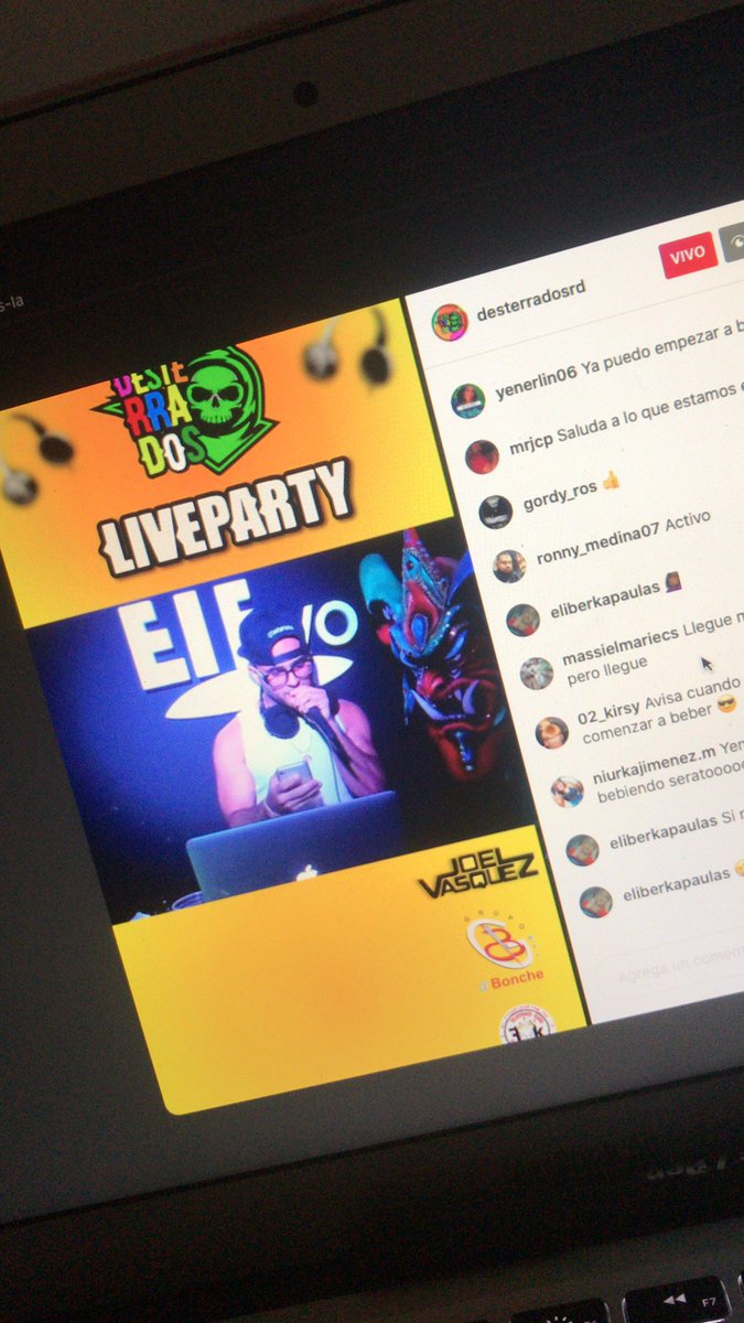 DesterradosRD's tweet photo. Vamo Arribaaaa con nuestro #DesterradosLiveParty 🙌🏻 https://t.co/qm9DiFv5Vm