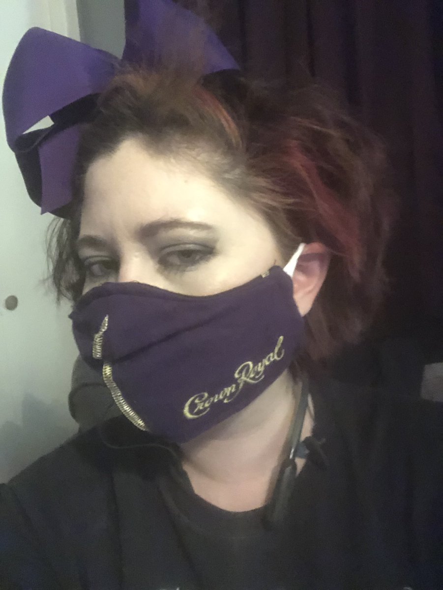 MVPCosplay's tweet photo. Keep your Corona, I prefer Crown https://t.co/wHZP0GfMKf