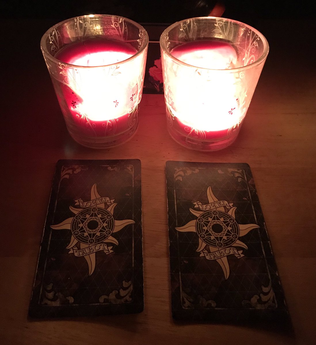 GwenhwyfarT's tweet photo. 🦇🕯🌙Pick a Card Moonlight Message for the Collective! 
Instagram: https://t.co/P9pPwcpUaO #freepsychic #tarot #candlelight #TarotReading https://t.co/idFNInh3eV