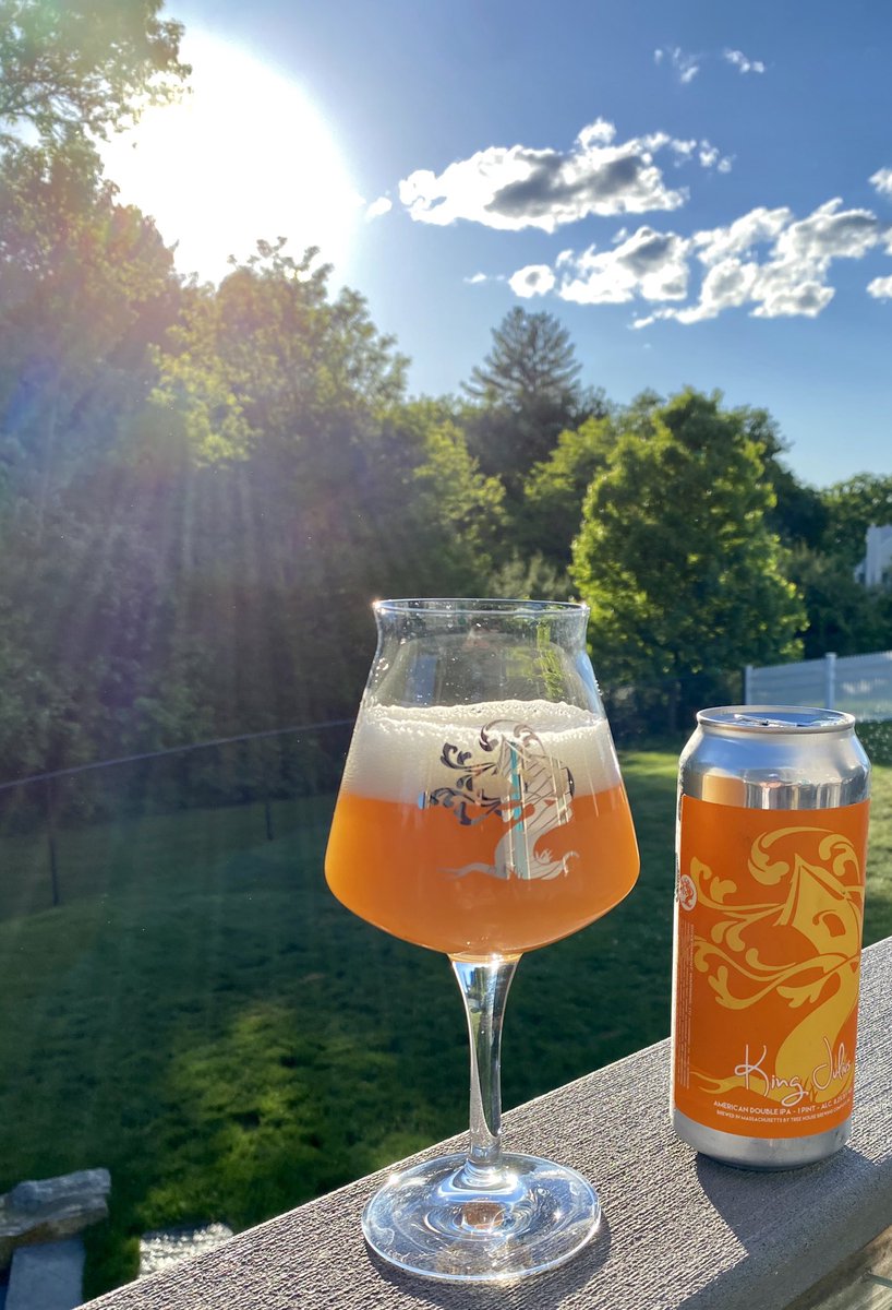 kdushney's tweet photo. A beautiful afternoon with the King!
@TreeHouseBrewCo https://t.co/71ZNNzZMud