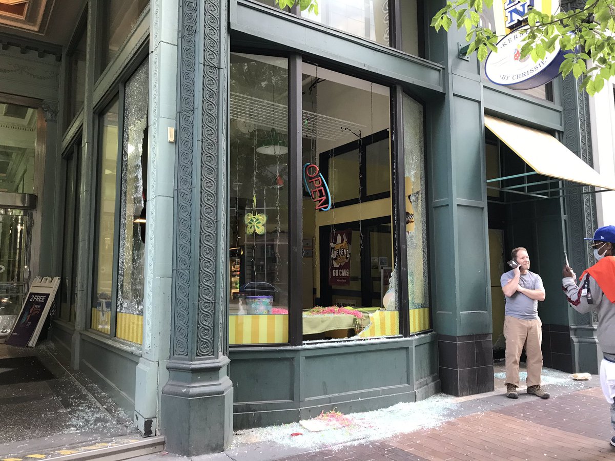 cory_shaffer's tweet photo. The walk down Euclid Avenue from Public Square to Playhouse Square. Shattered glass, droplets of blood line the sidewalk. https://t.co/9ZPY2JHZ3P