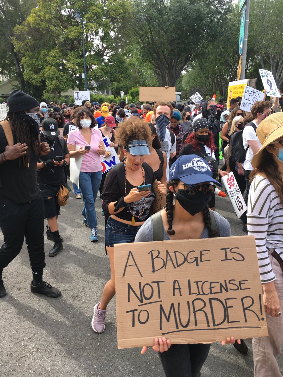 larissinla's tweet photo. #BlackLivesMatter in #BeverlyHills https://t.co/RtCNrQaao8