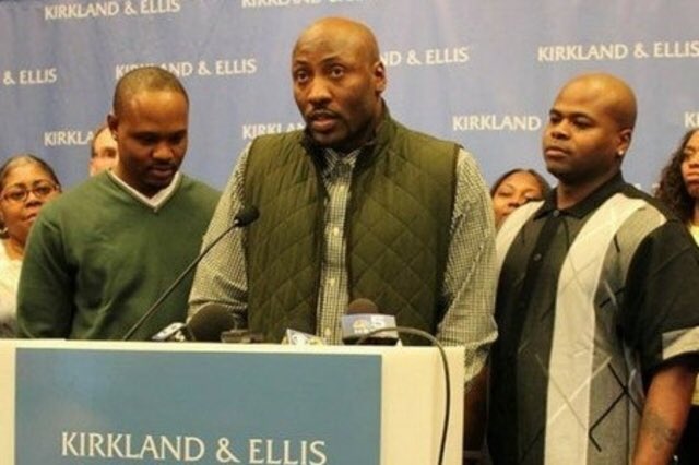 Charles Johnson, Larod Styles, LaShawn Ezell et Troshawn McCoy. Ces 4 hommes ont été condamnés à 20ans de prison en 1995, pour le vol et le meutre de deux concessionnaires automobiles. Ils ont finalement été innocenté en 2017.