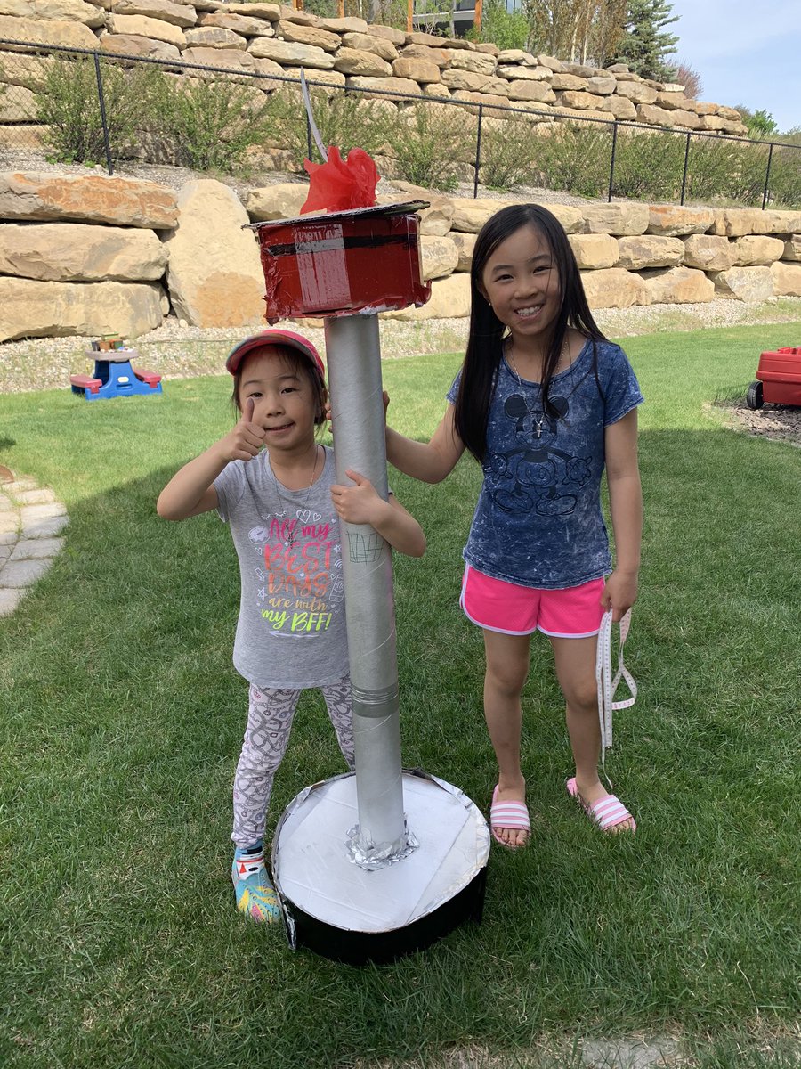 ShanleyNguyen's tweet photo. These two have been working on this project for over a month. Looks like success! Great work, girls!:) #mycalgarytower #MyCalgaryTower https://t.co/vIkyENuChK
