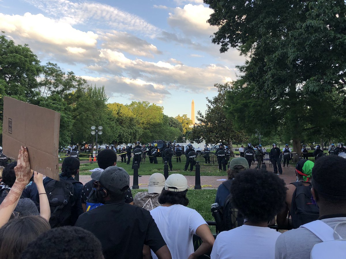 Police / Secret Service have closed off Lafayette Square Park (park in front of White House) and 16th street (which leads to it). Huge law enforcement presence: