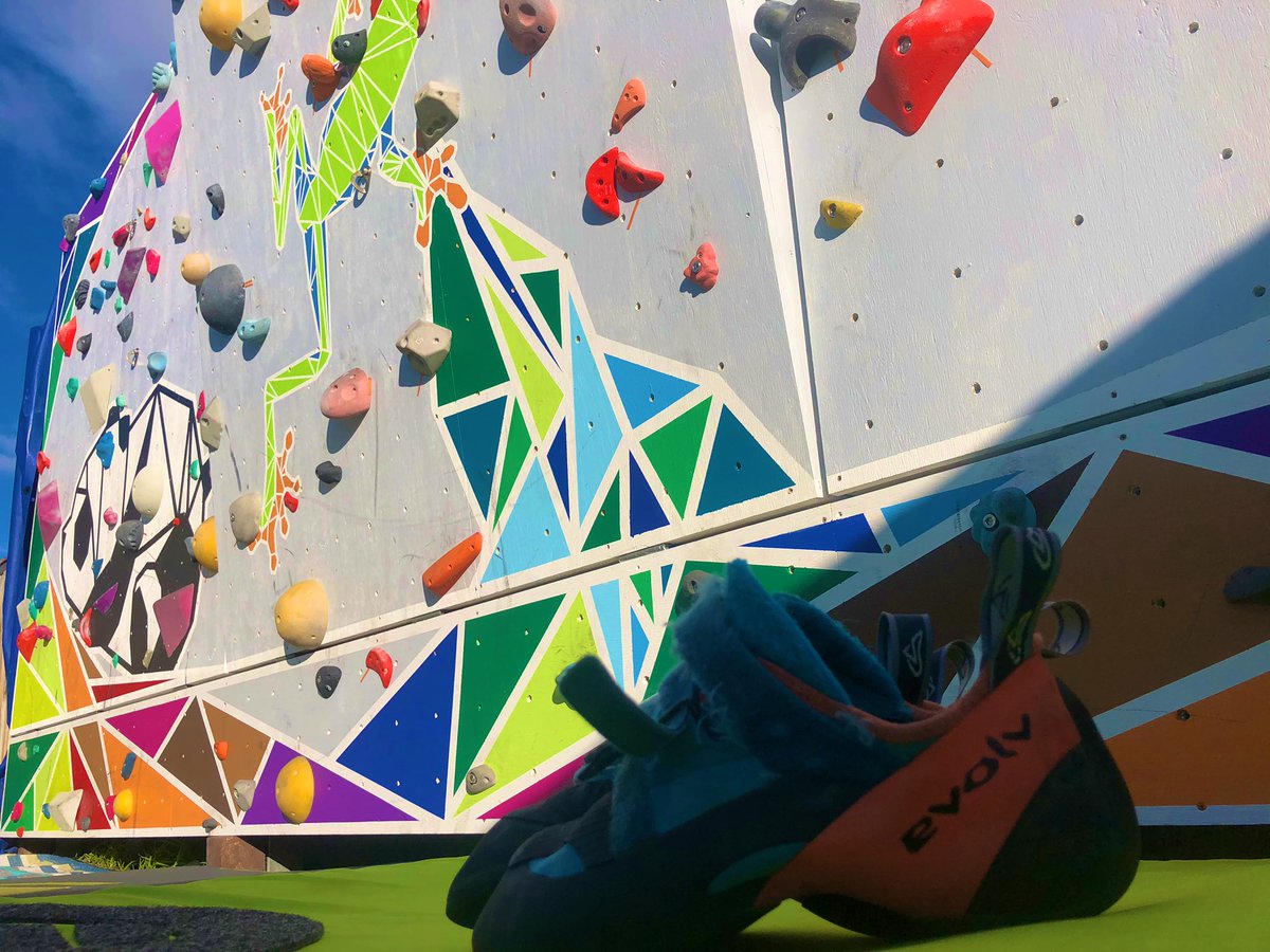 dale_masc's tweet image. Sunday fun day! #boulderwall