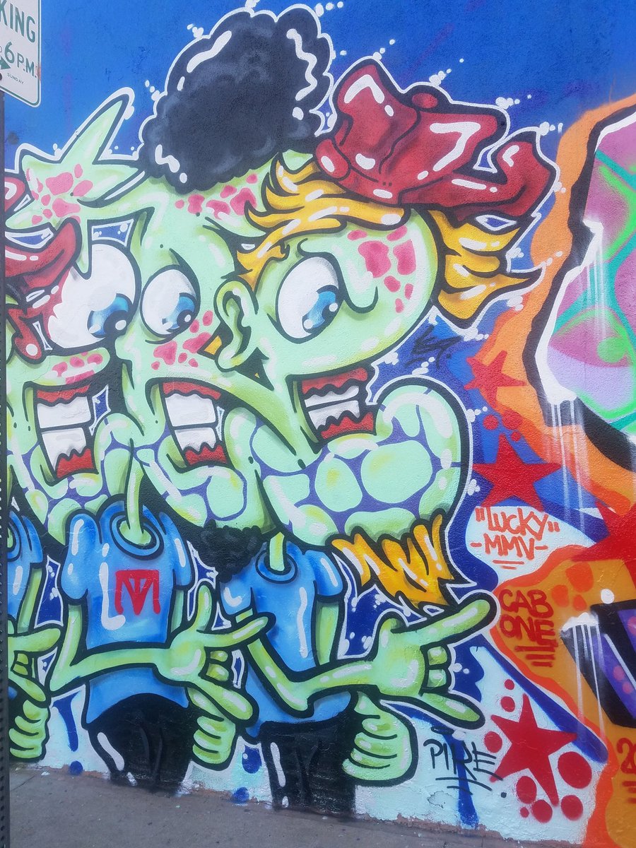 imcorinnemec's tweet photo. Little taste from #Florencia when I #painted with #CabOne #KIIS crew. #goodtimes #graffitiart #TheChosenFew #pike https://t.co/m7B3n9uDAT