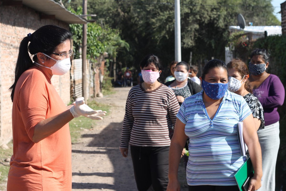 CHACO: <a href="/carina_batalla/">Carina Batalla</a> Asistió A Los Vecinos Del B° Asentamiento Fortaleza De La Ciudad De Resistencia.
bit.ly/2XLvYE3
#NoticiasDelParana