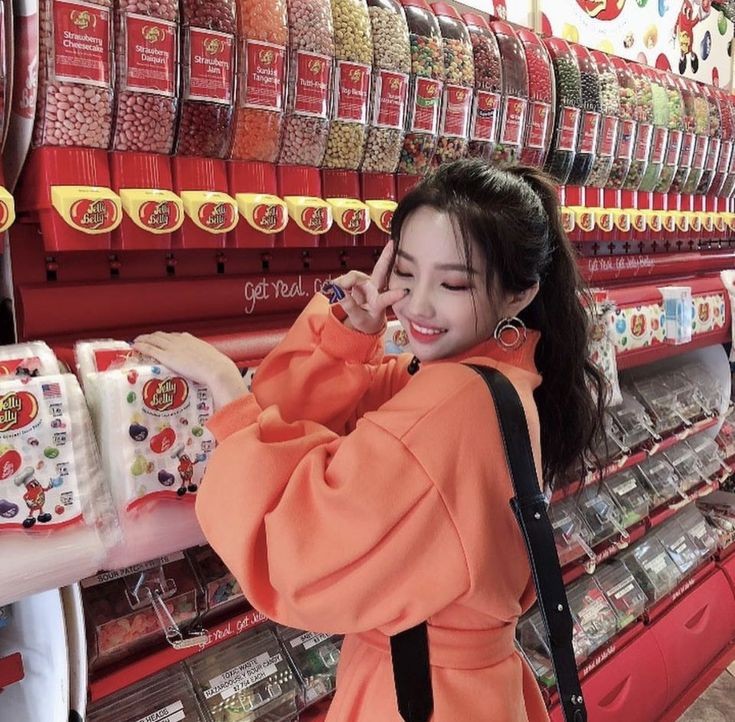 WERGIDLE's tweet photo. '/ 🎧 % • 》(𝔾)𝕀-𝔻𝕃𝔼 : 𝗽𝗹𝗮𝘆𝗹𝗶𝘀𝘁 
                            ⇝ 𝐒𝐨𝐲𝐞𝐨𝐧 𝐕𝐞𝐫.

¡Hola! Aquí la lider amante de la tecnología y aplicaciones móviles. Vengo a recomendarles que se instalen la #RocketApp y apoyen a #TeamSuperU en el streaming. https://t.co/tPyvucHtRA