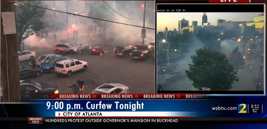 Wsb Tv Happening Now We Re Seeing Smoke In Downtown Atlanta Causing Protesters To Scatter T Co 2ip17hbtew Wsb Tv Happening Now We Re Seeing Smoke In Downtown Atlanta Causing Protesters To Scatter T Co 2ip17hbtew