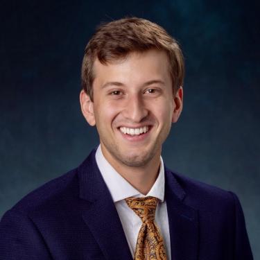 Meet Harrison Sloan, a TCP academic and admissions advisor! Harrison loves being a resource for graduate students, working to improve the program curriculum, and attending the TCP seminar series. Learn more about your advisor here:
colorado.edu/program/tcp/fa… #TCPConnect