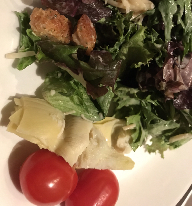 RuksanaWrites's tweet photo. Love a good artichoke dip but adding some artichoke hearts to a simple green salad with tomatoes and your fave dressing can bring a surprise flavor twist , try it for National Salad Month! What do you like adding to your salad? #losangeleslife #travelerandtourist #saladsfordays https://t.co/SANGkWzYik