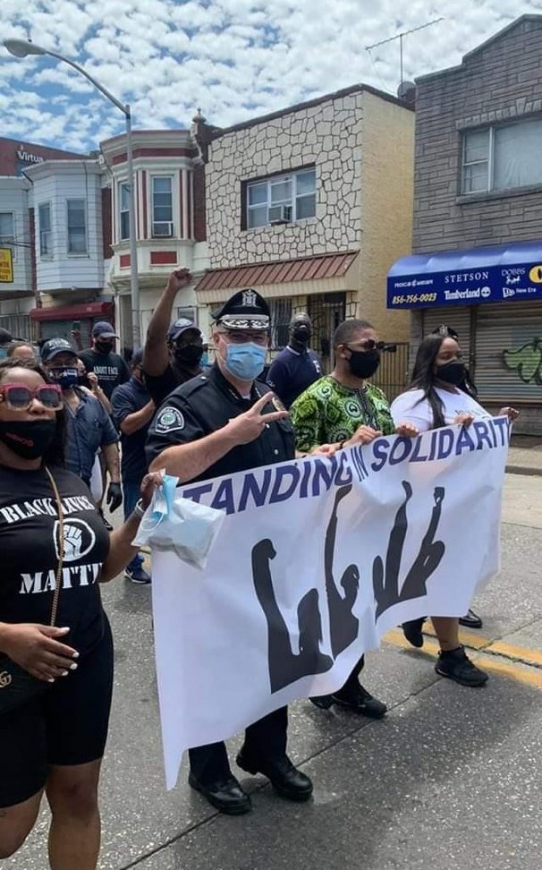 In Camden, NJ, protestors took to the streets to peacefully protest racial injustice.

When police saw them marching, they did something.

They decided to join them. 
#riots2020 #GeorgeFloyd #laprotest #LosAngelesriots #GeorgeFloydProtests