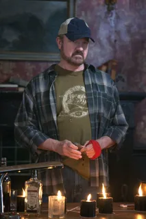 Фоня и егорыч. Фоня и егорыч. Фоня и егорыч. Бобби сингер сверхъестественное арт. Кроули/бобби supernatural.