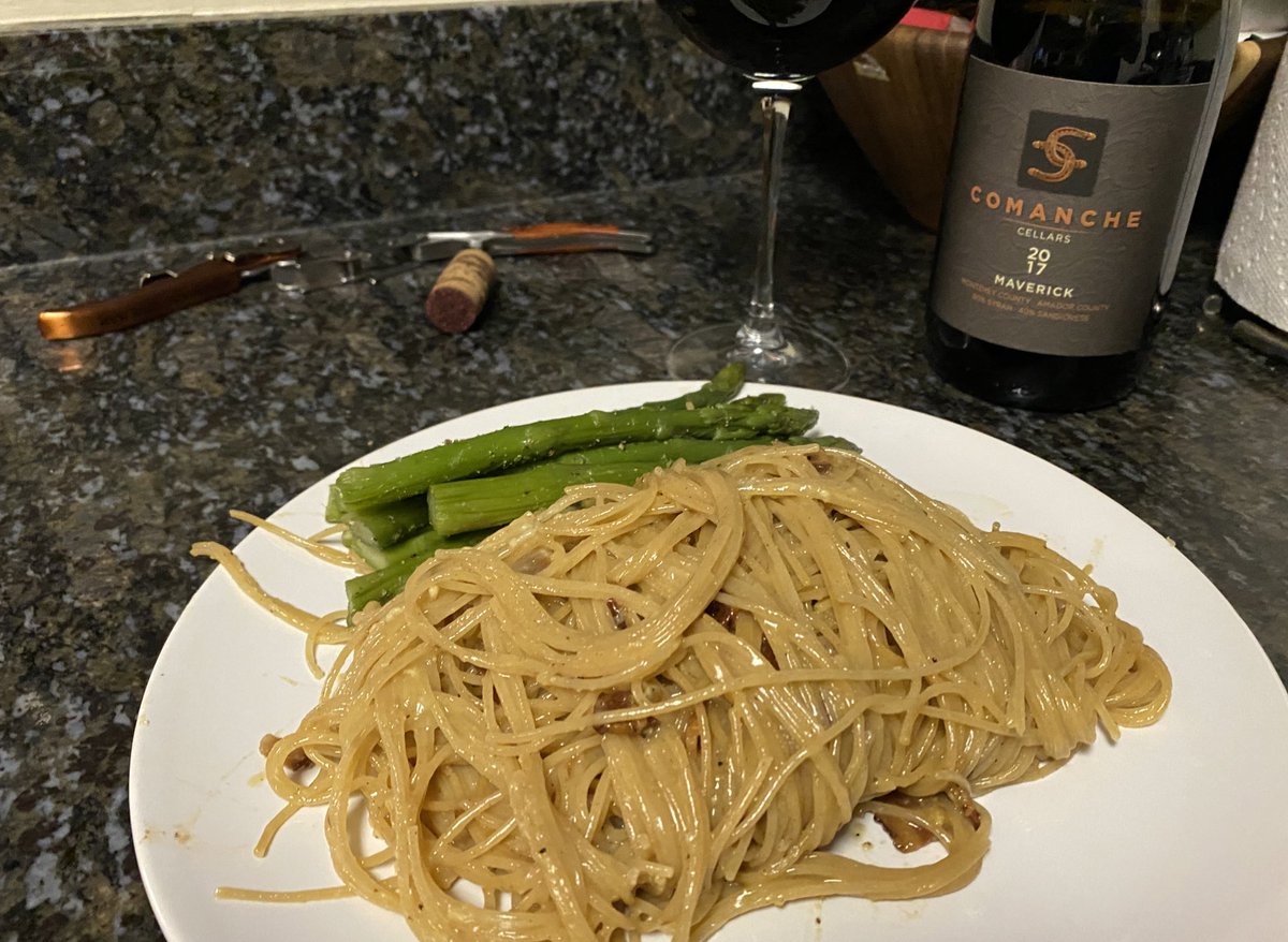Robb_404's tweet photo. Oh yeah... Carbonara 😁
#CookingWithRob
#firsttimedontjudge https://t.co/Pw3Ql2UikS