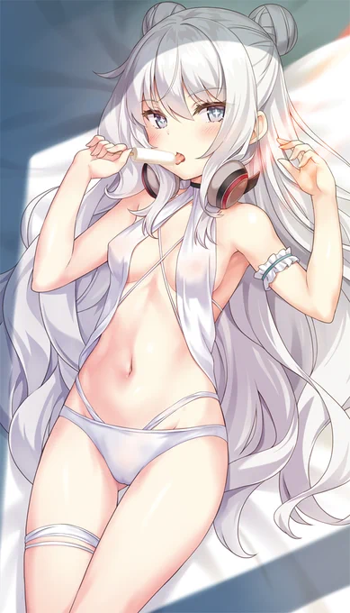 アイスをぺろぺろするマランちゃん
 #アズールレーン 