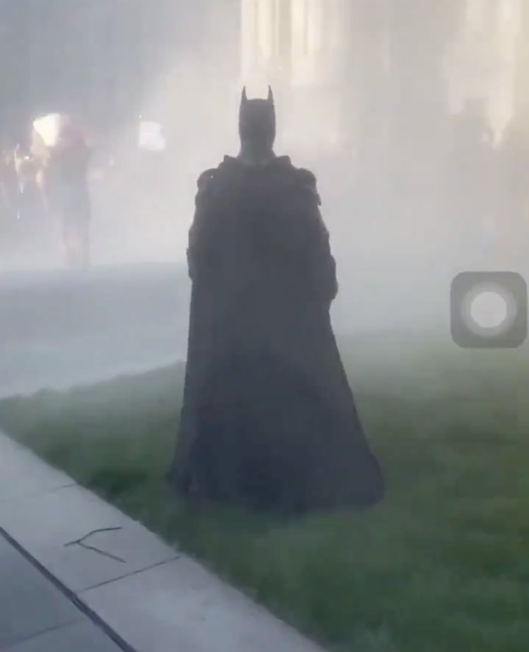 skysmadden's tweet image. SO WE GOT WITCHES, THE AMISH, BATMAN, AND ANONYMOUS COMING OUT OF THEIR HOLES TO PROTEST WITH US?? 2020 IS GONNA BECOME, DARE I SAY, GOOD NOW???