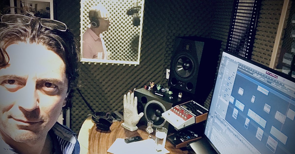 Saispacl's tweet photo. #recordingstudio #production https://t.co/Yax2vbPmj8