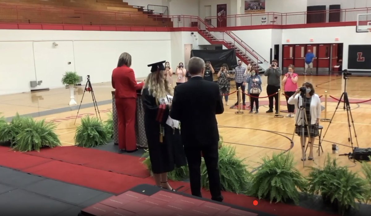 All_in_LC's tweet photo. And a few more...#AllinLC #LCClassOf2020 https://t.co/NIwbO8FEhq