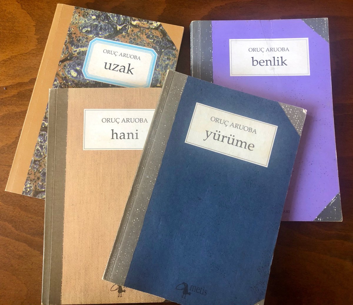 gerçek bir felsefeci ölmüş. ölmeyecek olan, her birinde yüzlerce satırın altı çizili, kitapları #OruçAruoba