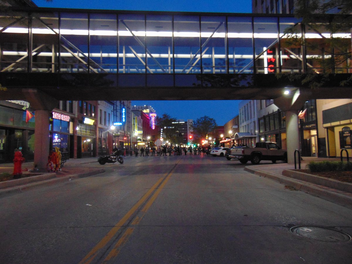 FargoRazzi's tweet photo. Views from the downtown Fargo area before the 10pm curfew was enacted. https://t.co/9hZ2GbGlBY