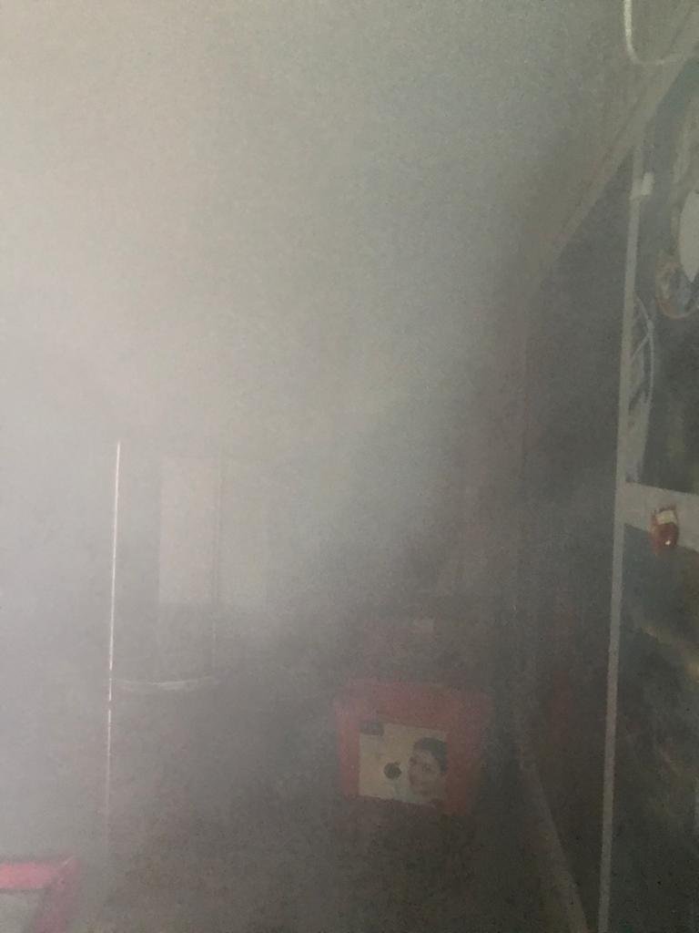 ANI on Twitter "Delhi Fire breaks out at Army Canteen in Delhi Cantt area. 8 fire tenders