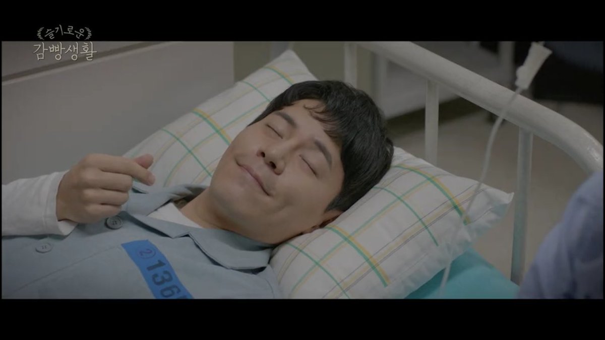 A thread of Looney pissing off everyone in jail (because it's what we need)  #PrisonPlaybook