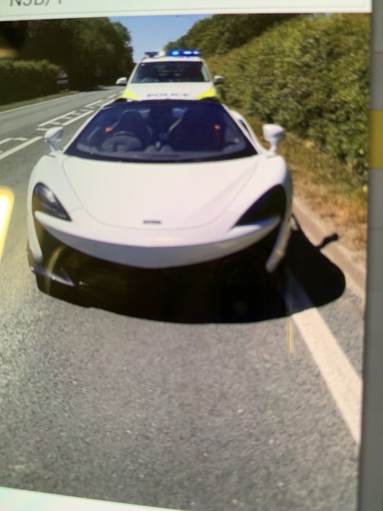 Vehicle stopped on A164 near to #Willerby. Although the vehicle appears to be smiling it also requires a front number plate. Driver reported. 
#team3