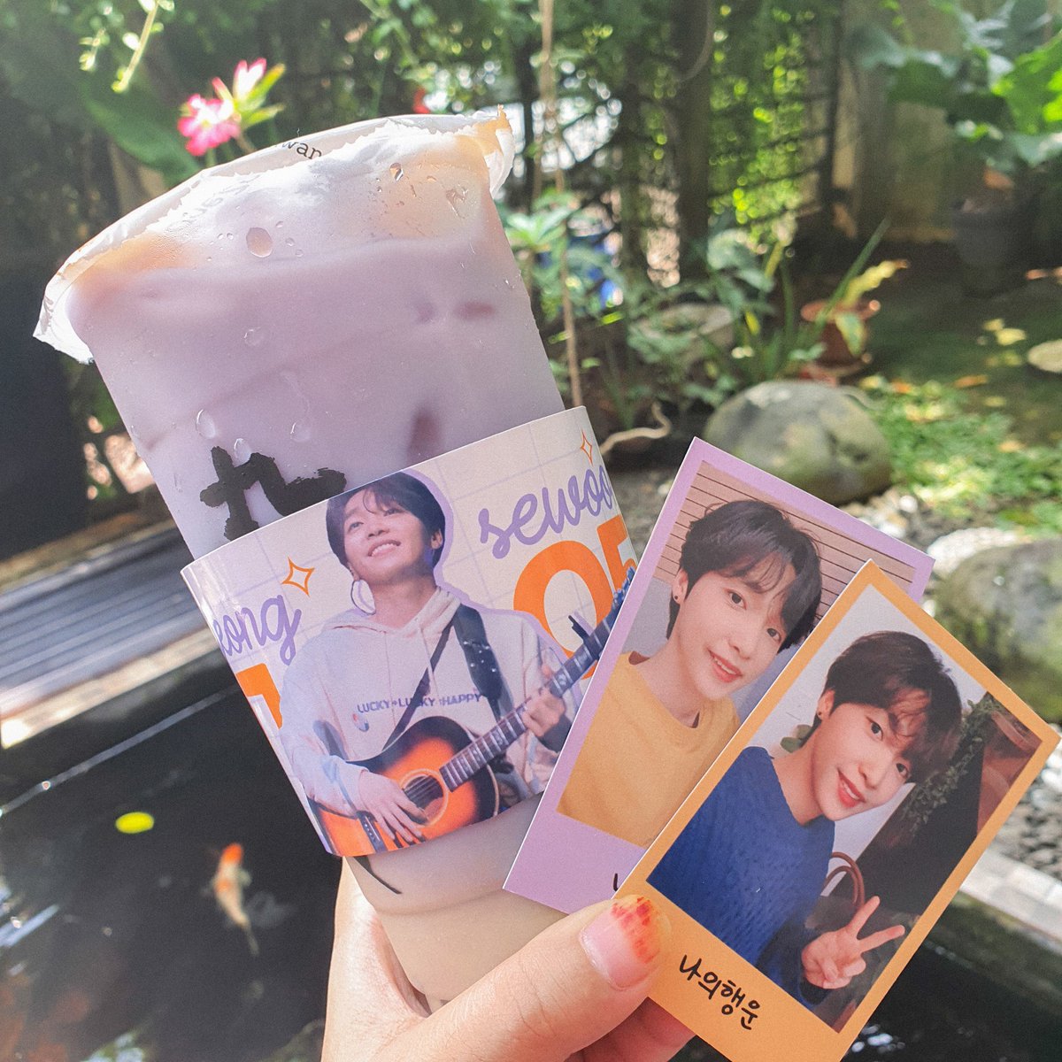 daeponyonim's tweet photo. Celebrating from home!!💛💜 happy birthday🍀🍀 #LUCKYSEWOONDAY #나의행운_정세운_생일축하해 https://t.co/8sb3lgf51Z
