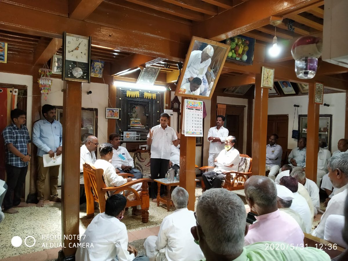 ASNyamagouda's tweet photo. Chaired a meeting of Hunnur Zilla Panchayat regarding the swearing in ceremony scheduled on 7th June of kpcc president  @Dkshivakumar and working presidents @eshwar_khandre,  @JarkiholiSatish and @SaleemAhmadINC https://t.co/9pWLt34Y87