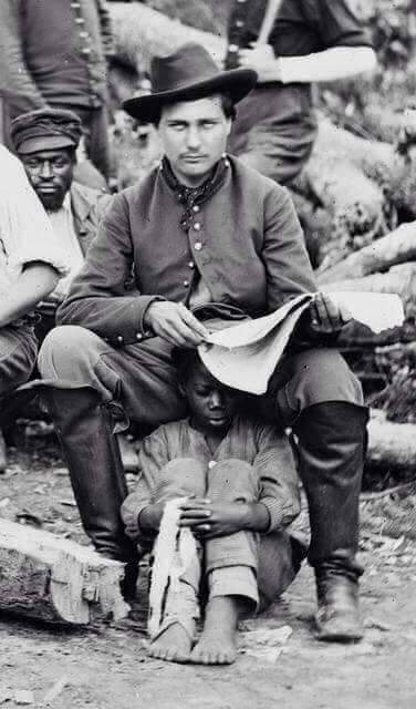 GHaZ_NAwE77's tweet photo. #KillingBlacks is not a new thing in #America. This is their history. They do not consider anyone credible except themselves. #WhiteSupremacy
#georgesfloyd
#GeorgeFloydProtests
#BlackLivesMatter
#BlacklivesMaters
And
In #Islam, all #Muslims are #brothers. #seattleprotest https://t.co/WzHWYR4bca