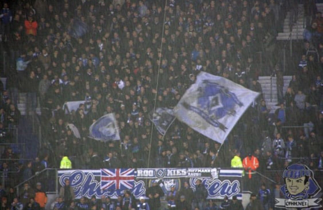 The Rangers fans supported HSV against Celtic (of course!!) and were impressed at the choreography of tifos and songs the HSV supporters displayed that night. (I would recommend watching HSV fan videos of these games on YouTube)
