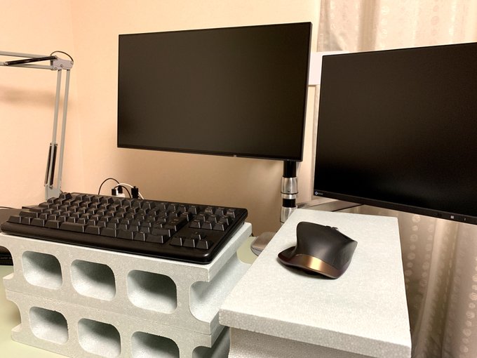 卓上スタンディングデスクを100均アイテムで自作する方法まとめました ひでさんぽ