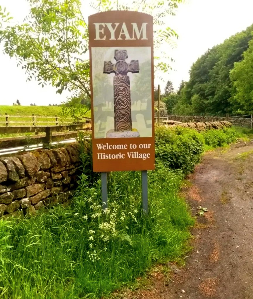 260 people from 76 families died in Eyam.The last death of Abraham Morten was Nov 1666.The small village of Eyam has taken it& #39;s place in history of an enduring example of ordinary people making the most heroic act of sacrifice & bravery  #StayHomeSaveLives   #SocialDistancing