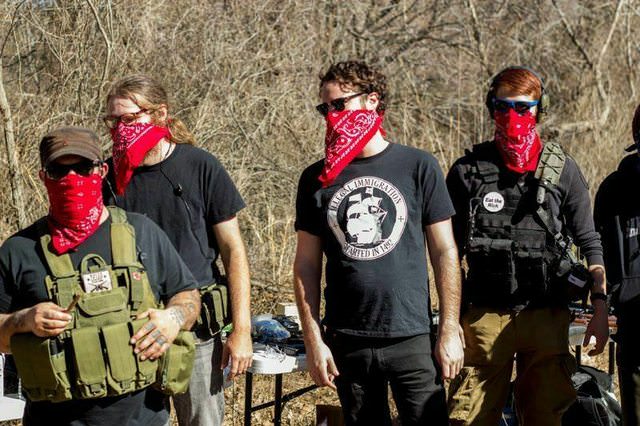 patriotwar90's tweet image. ANTIFA IS USING THE SUFFERING OF THE BLACK COMMUNITY TO FURTHER THEIR AGENDA FOR REVOLUTION. THEY ARE PAID BY SOROS. IF YOU SEE PEOPLE DRESSED LIKE THIS THEY ARE THE PAID ENEMY. 

#WWG1WGA #qanon
#WWG1GWAWORLDWIDE #WWG1WGA #QANON #QARMY
#DIGITALSOLDIERS #THEGREATAWAKENING