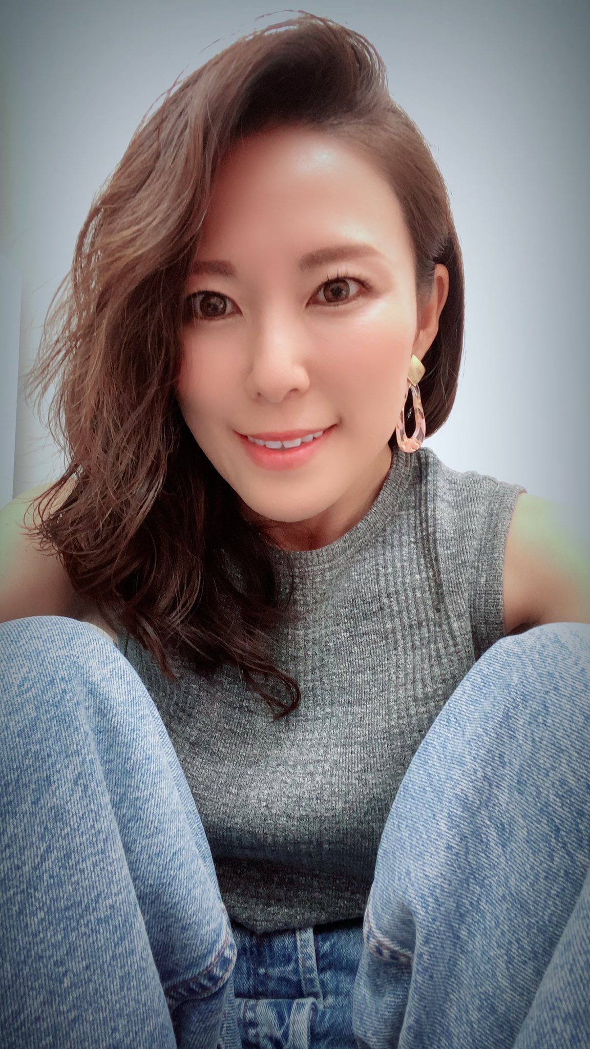 水野優香 熟女 Pa Twitter 本日は撮影会でした 毎度の事ながらラフな普段着で 素敵なお花から愛犬へのお見舞いまで 心暖まる愛をありがとうございました 次回は6月21日撮影会を予定しております 同日第2回オンラインイベントも開催予定です 皆さんに会える 水野優香 熟女 Pa Twitter 本日は撮影会でした 毎度の事ながらラフな普段着で 素敵なお花から愛犬へのお見舞いまで 心暖まる愛をありがとうございました 次回は6月21日撮影会を予定しております 同日第2回オンラインイベントも開催予定です 皆さんに会える