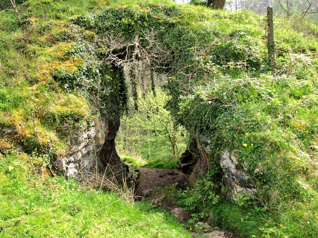 The churches were shut down and services were held in open air church called Cucklet in the Delf.Families stood at a distance from each other to avoid the spread of infection.  #SocialDistancing  #SecondWave  #COVID19  #StayHome  