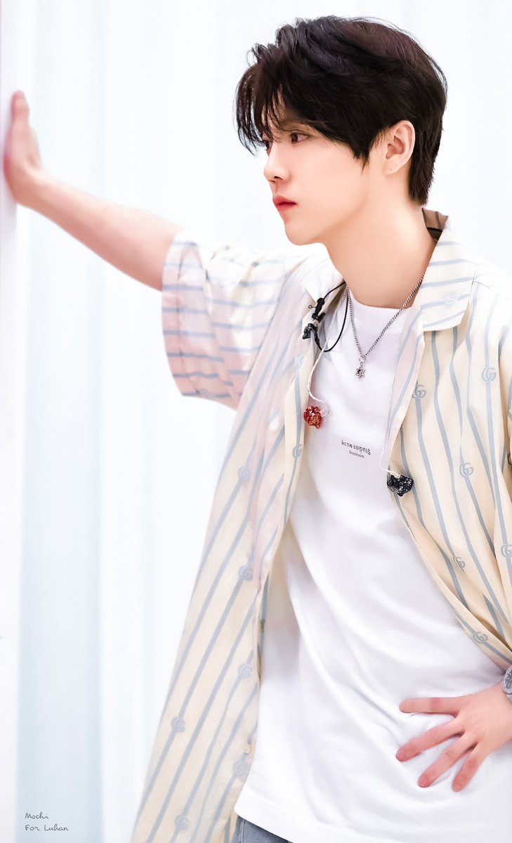 Mochi 'ㅅ' (@b19900420) on Twitter photo 