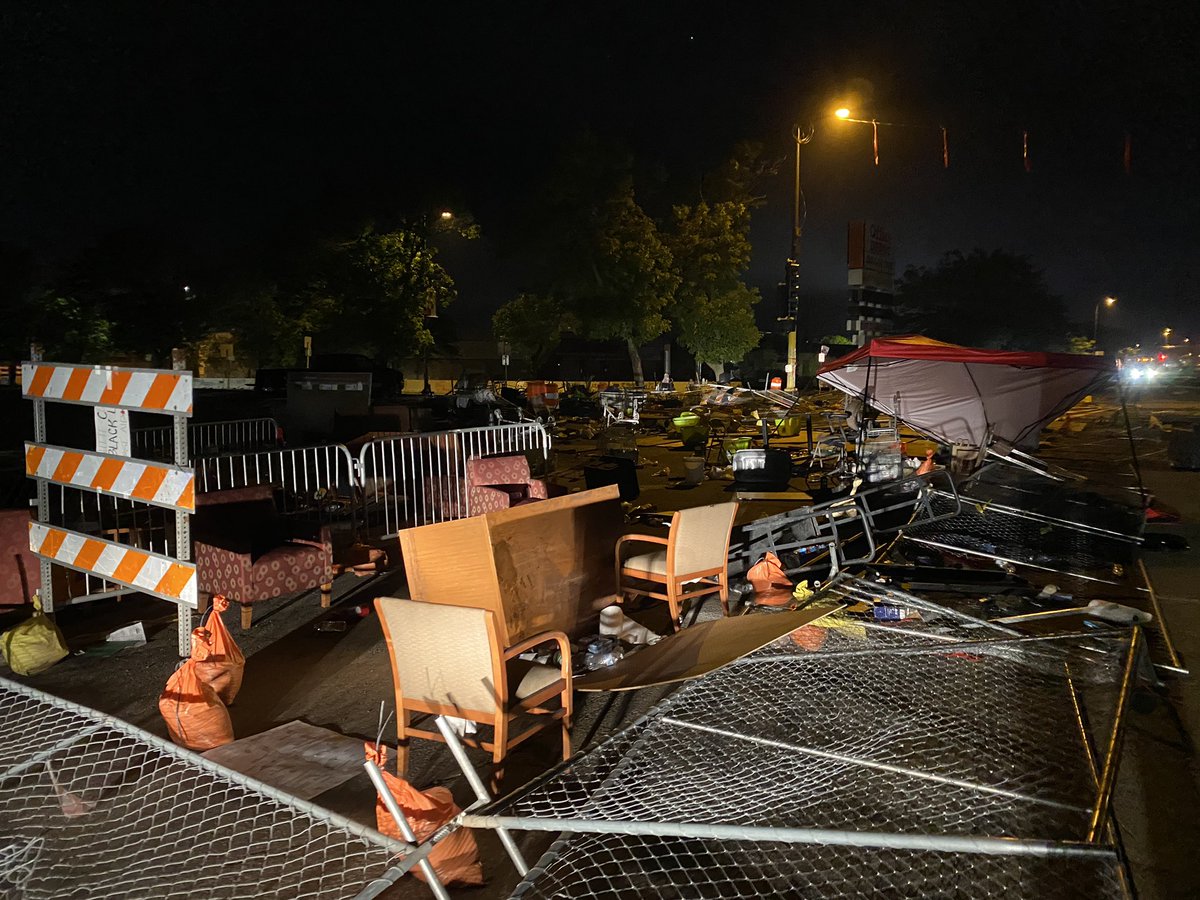 The police also destroyed the entire medical encampment that was put up in the same parking lot. What a disgrace.