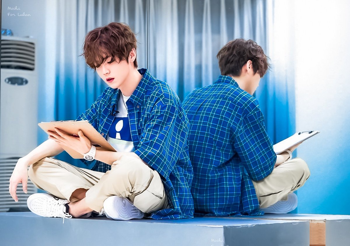 Mochi 'ㅅ' (@b19900420) on Twitter photo 