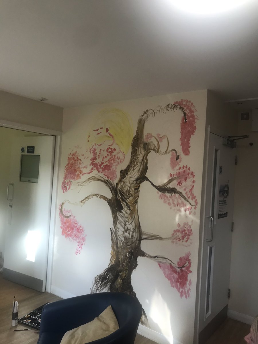RuthKember's tweet photo. So our latest project is underway, Iโve been wanting a โhopeโtree for ages canโt wait for this to be finished ๐#kmptproud #safewards #dischargemessages #treeofhope https://t.co/vN9bKJHJlI