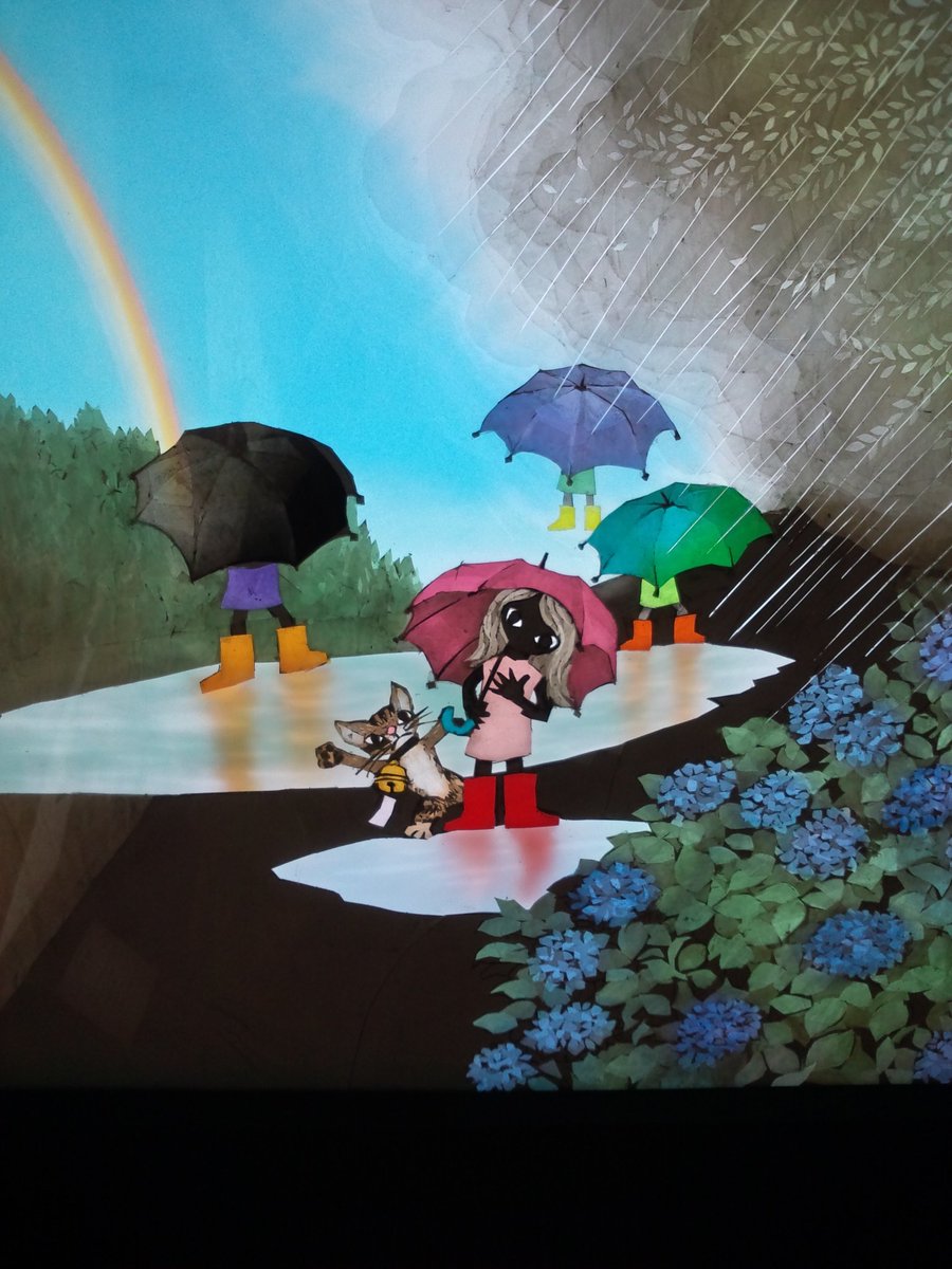 Aoimado 明日から６月なので スマホの壁紙を雨の季節らしく 教文館の展覧会で撮った 撮影可 藤城清治先生の影絵