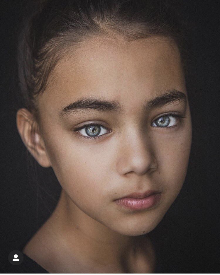 ELKAY001's tweet photo. After .... Swipe to see the before I added extra Incase you don’t belive in Love at first sight >>>>>>> Retouched by @photomeelkay  #retouching  #monochrome #color #retouch #retoucherwork 📸📸📸 https://t.co/AGSvFSHgiz