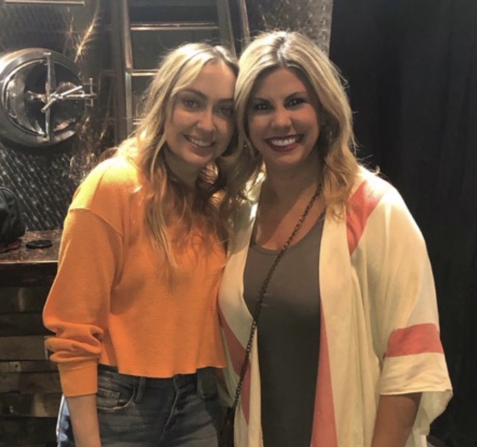 Jenni_Bolt's tweet photo. That time I met KB, Jason and Brandi on Kaitlyn’s live podcast tour...💞@kaitlynbristowe @Jason_Tartick @BrandiCyrus https://t.co/095z4ruoHZ