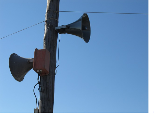 OeffentlicheIT's tweet image. #SocialBots – diese automatisierten Kommunikationsakteure werden im #Wahlkampf oder im #Kundenservice vermehrt eingesetzt. Wie beeinflussen sie #Kommunikation im #digital|en Raum? Unser Trendblatt: oeffentliche-it.de/-/social-bots