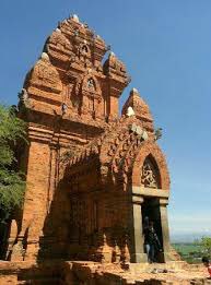 Before this, 6 other Shiva Lingams were found in the My Son temple complex. But this one is believed to be the most magnificent.HISTORY:A powerful Indianised culture was there in South-Central Vietnam from the 4th to 13th centuries. Champa was the most powerful hindu kingdom.