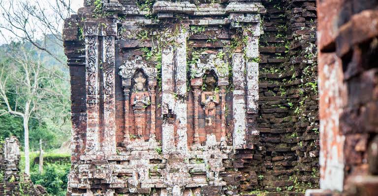 French experts discovered the temple complex in a dilapidated condition in 1903-04. During excavations at that time, French archaeologists described the presence of a Shiva Lingam in the group of temples that is currently being renovated.