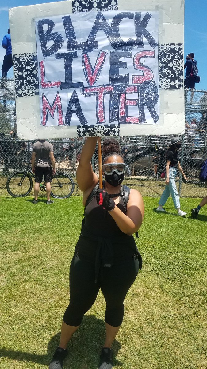 ESpacewalk's tweet photo. Thread on #laprotest in Pan Pacific Park that started the day off on the right foot.
We were there. It was an eclectic mix of people from all races, ages, and walks of life. Incredibly moving to be apart of.
#FaithRestoredInHumanity https://t.co/U8596wiFhc