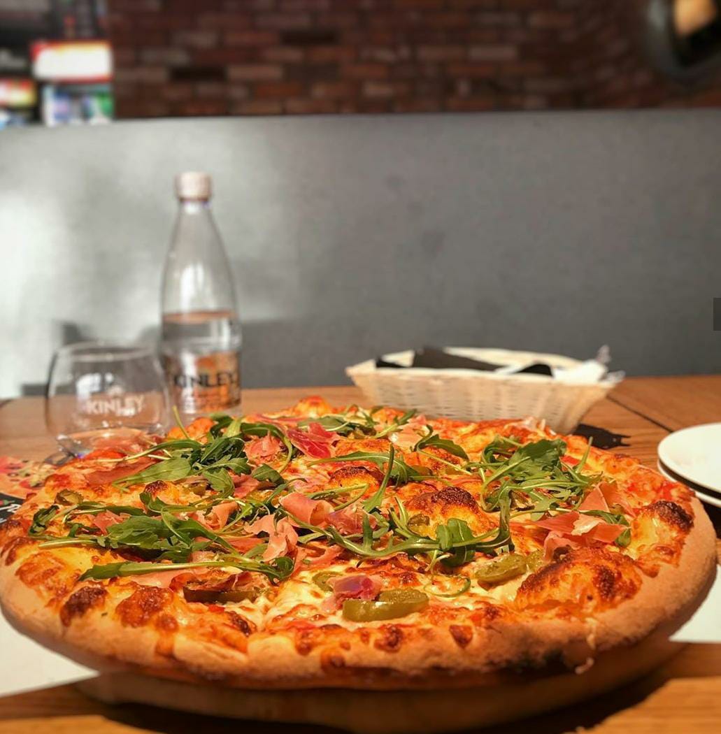spoonzoomthika's tweet photo. Just getting started! You know it's #familysundaypizza at Spoon Zoom- #Thika
We have more space for you and family😎. Come in and let us indulge you......the best you can get.

Call 📞 0720 861 731 to order   free delivery.

#sunfunday #sunday #family #pizza #StaySafe https://t.co/2xUXrwVdr0