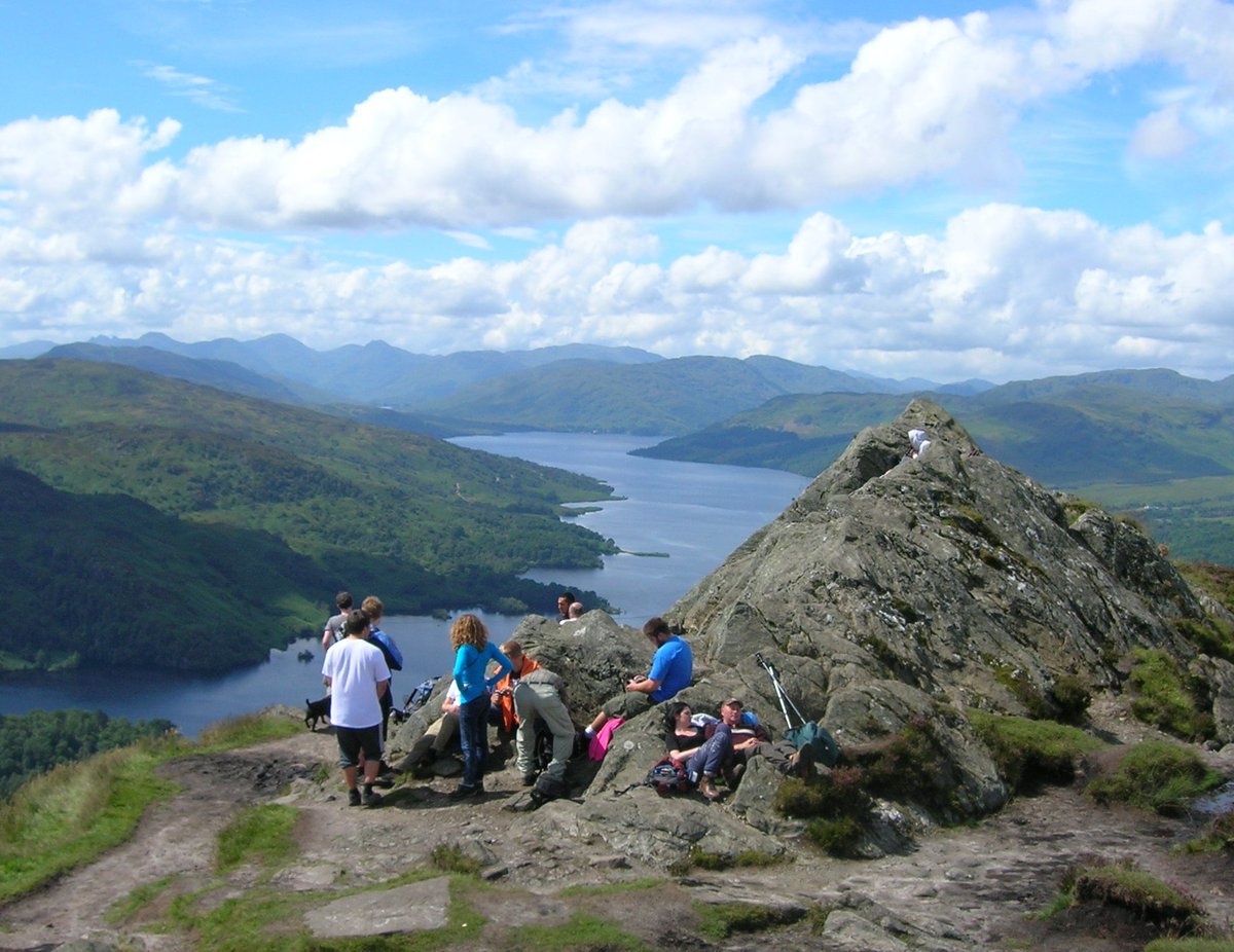 VivienMartin4's tweet photo. On another glorious day, it's great to be able to think on places we can look forward to visiting when the right time comes. One of my favourites is this view from Ben A'an @lomondtrossachs #LockdownViews https://t.co/E4BE9sW93H